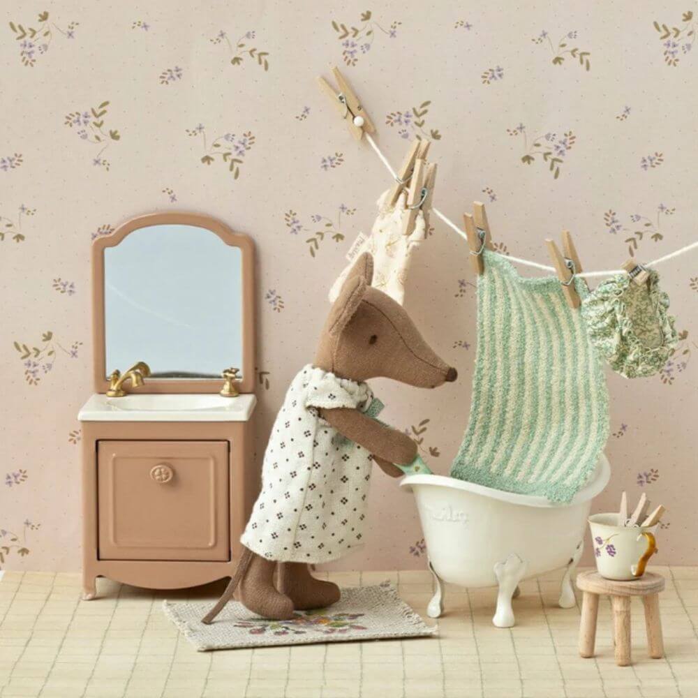 Bathtub Mouse