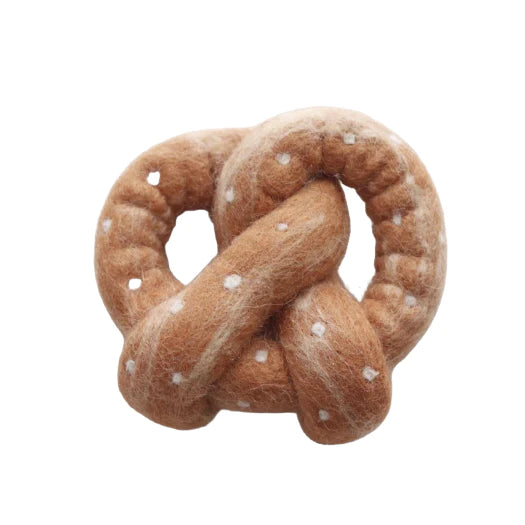 Juni Moon Giant New York Pretzel