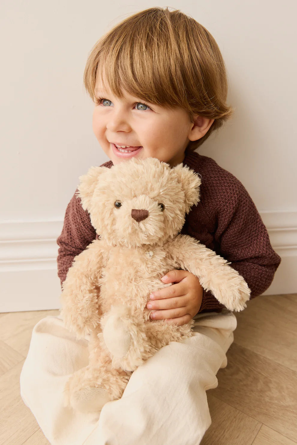 Snuggle Bunnies - Arthur the Bear