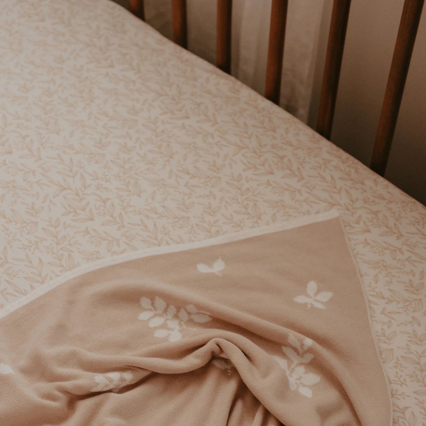 ox & Fallow - Golden Vines Organic Fitted Cot Sheet