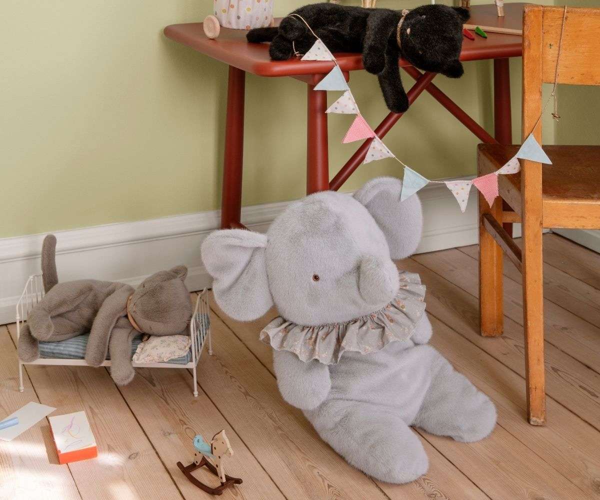 Maileg Sleeping Kitten Plush Medium Grey