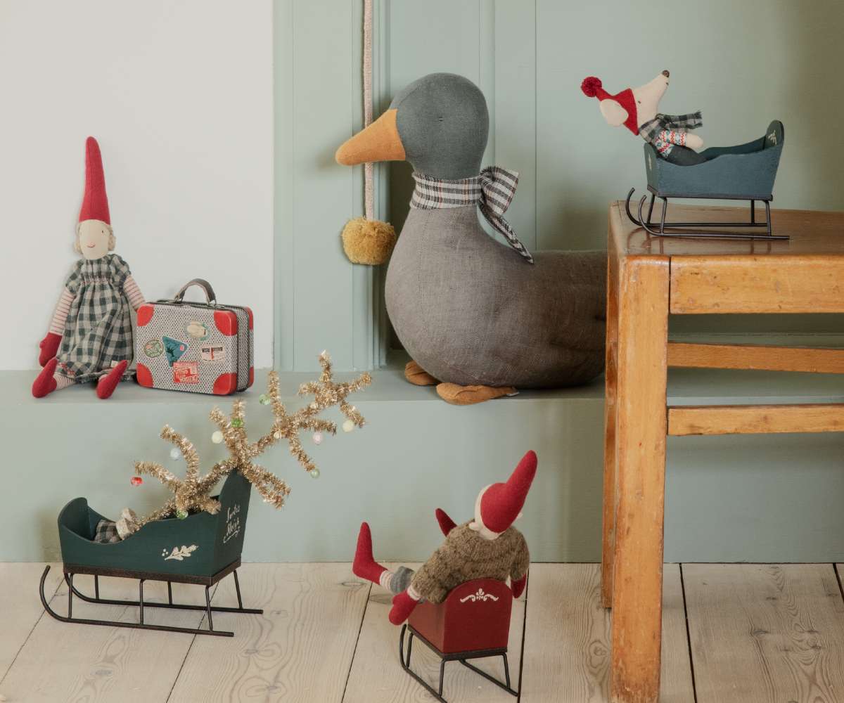 Maileg Sleigh for Mouse Red