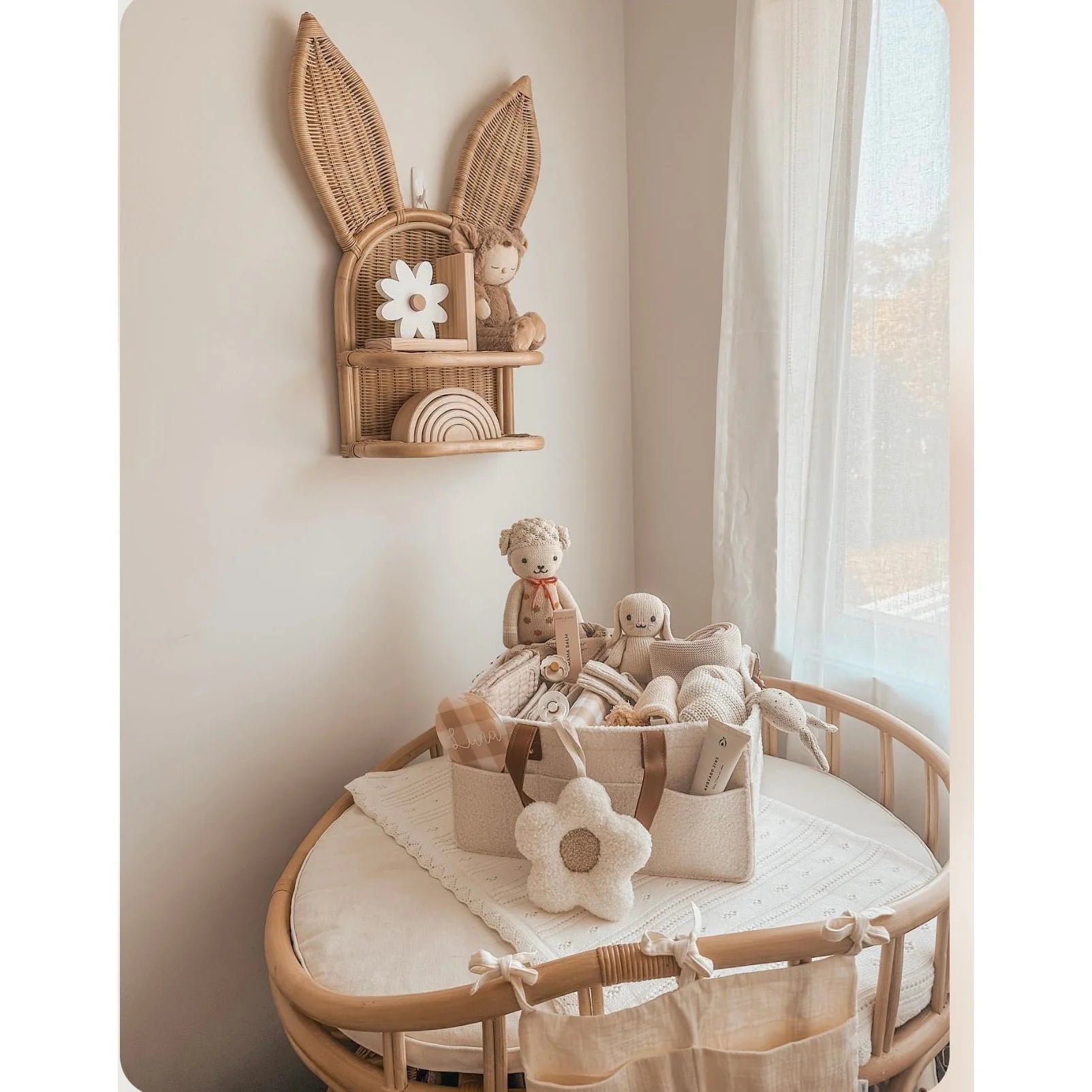 Daisy Pacifier Holder - White with Tan Inner - Millie and Rose