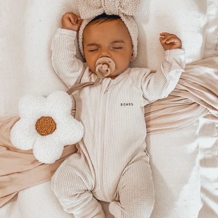 Daisy Pacifier Holder - White with Tan Inner - Millie and Rose