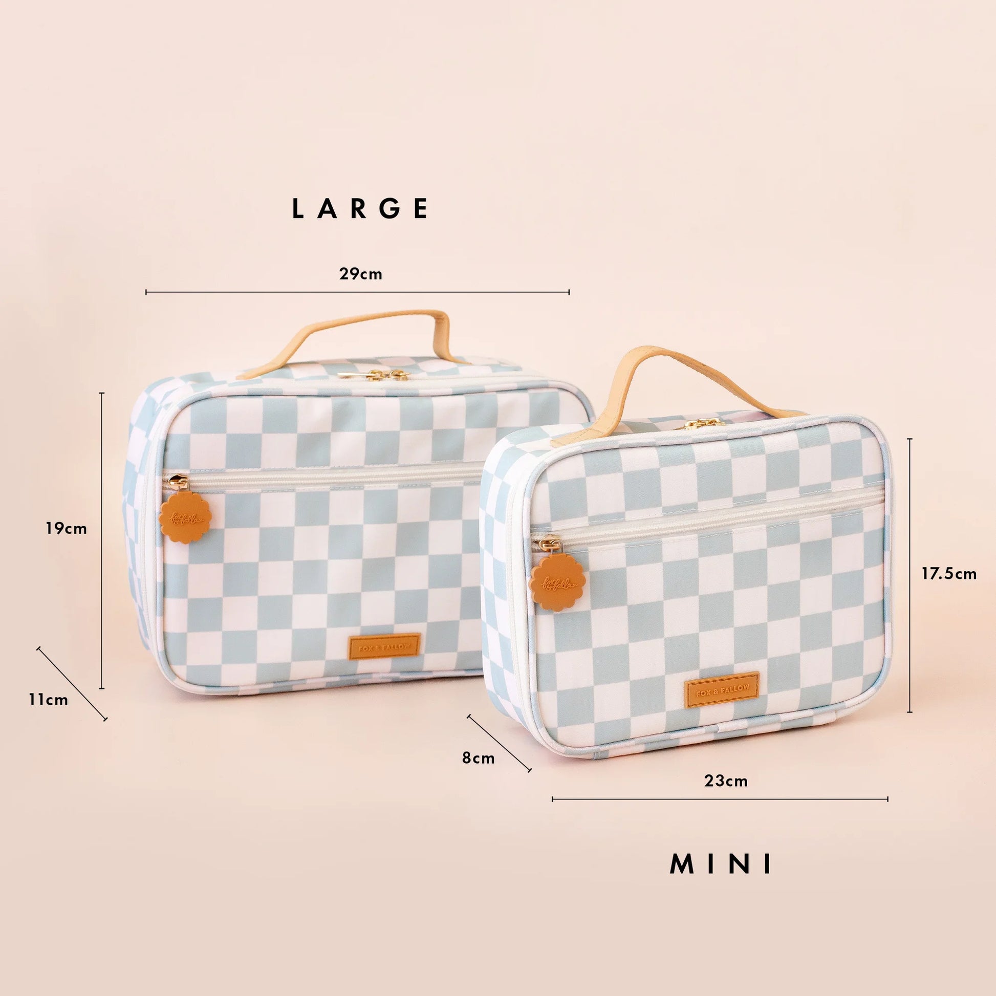 Two checkered bags, one large and one mini, with measurements on a beige background.