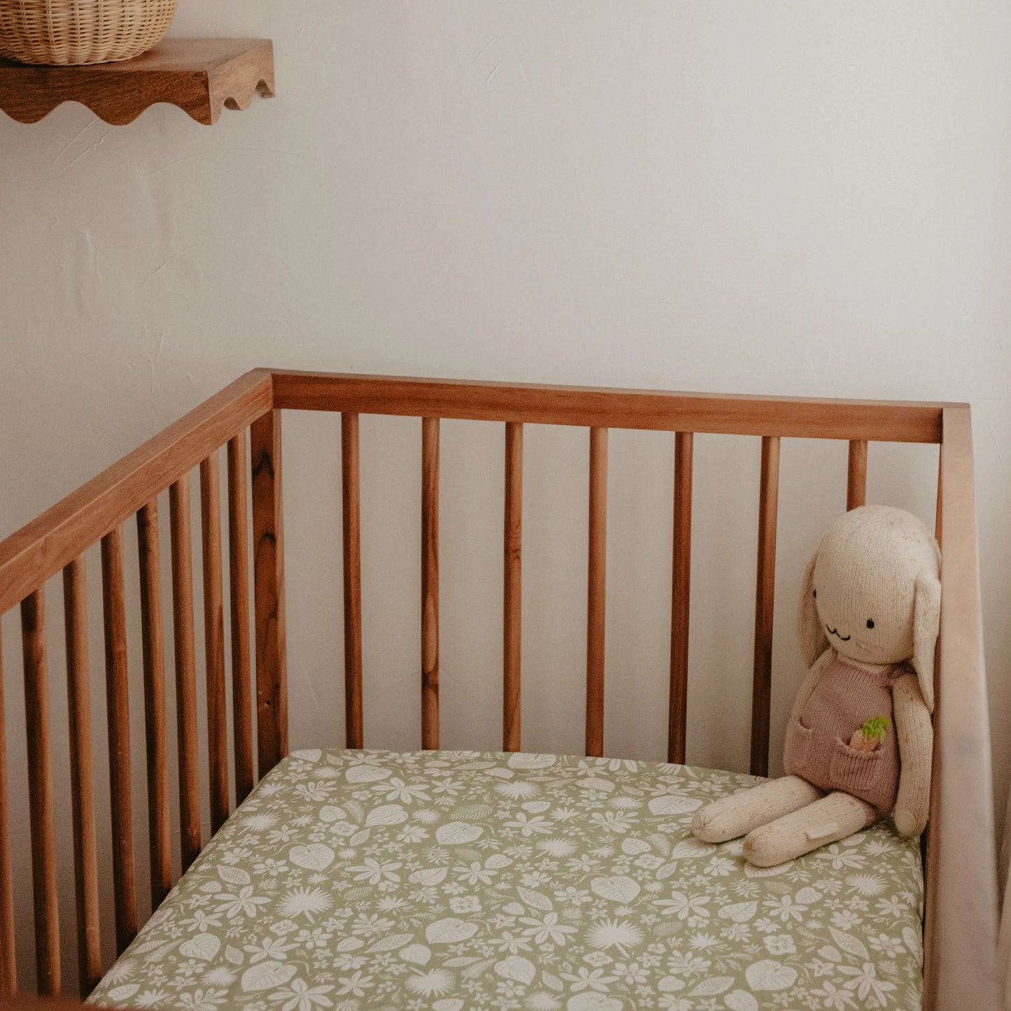 Fox & Fallow - Daisy Chain Organic Fitted Cot Sheet