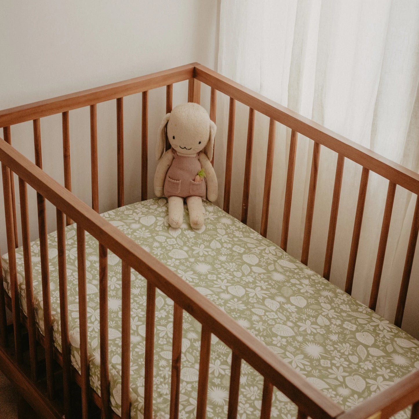 Fox & Fallow - Daisy Chain Organic Fitted Cot Sheet