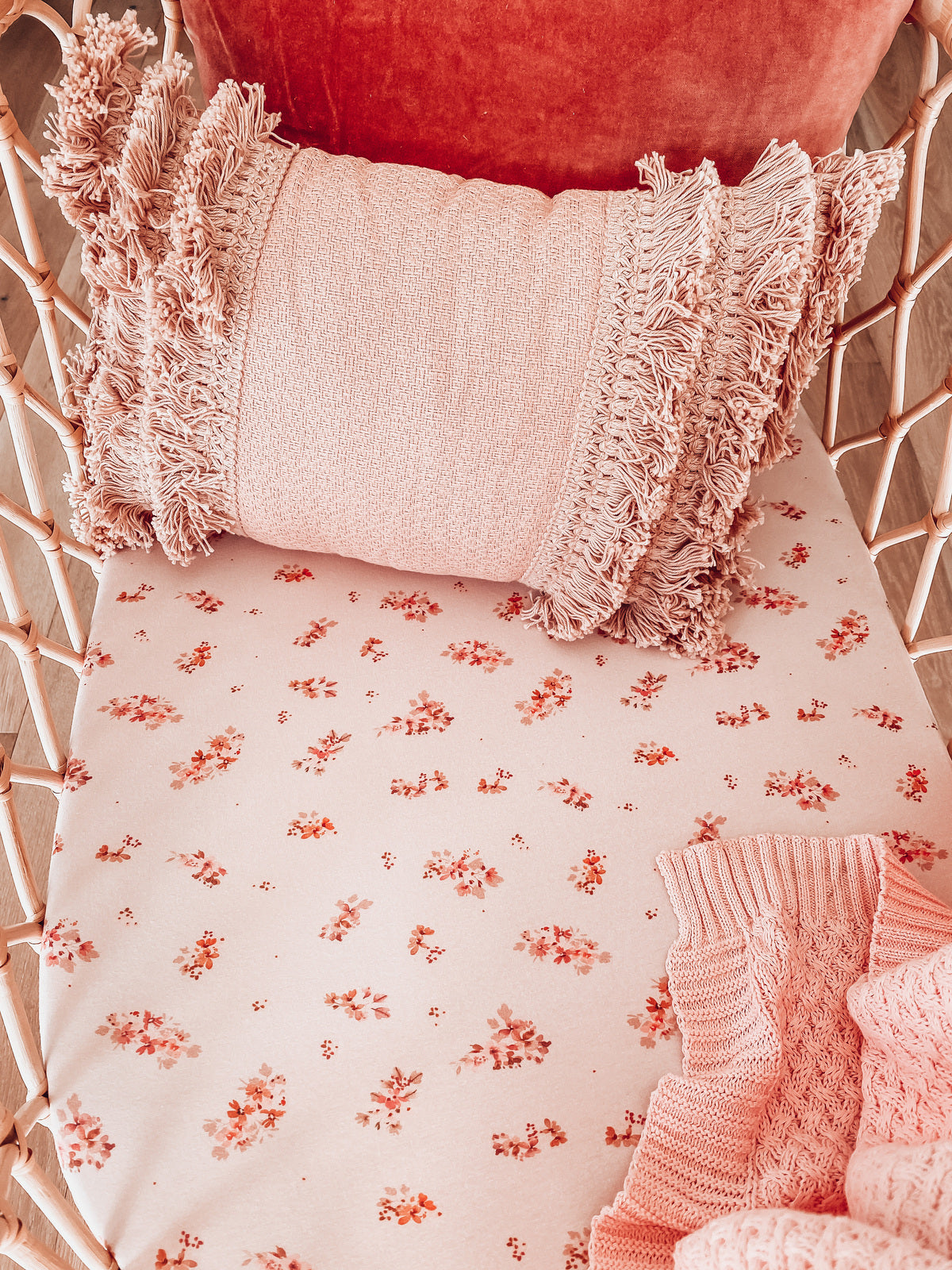 Snuggle Hunny Kids - Bassinet Sheet / Change Pad Cover - Esther
