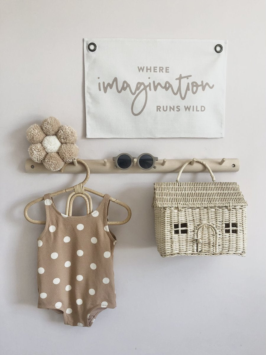 Leonie and the Leopard - Imagination Mini Flag