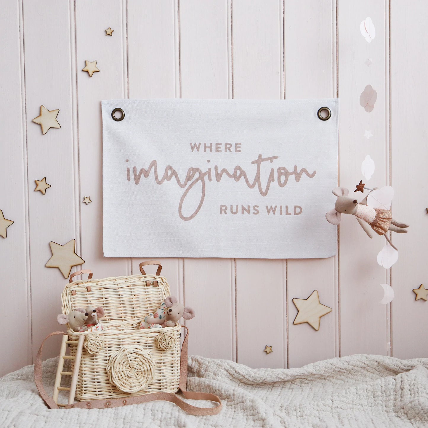 Leonie and the Leopard - Imagination Mini Flag