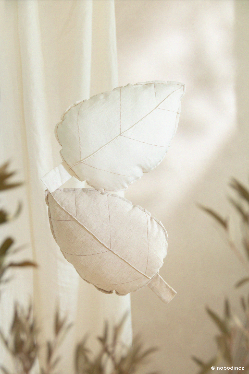 Lin Français Leaf Cushion • Greige - Little Bambino Bear