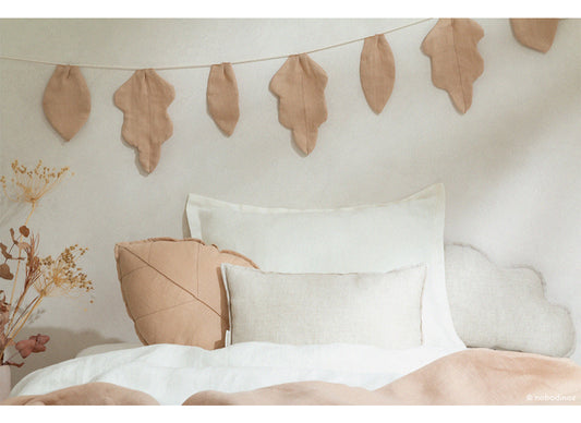 Nobodinoz Lin Français Leaf Cushion • Sand