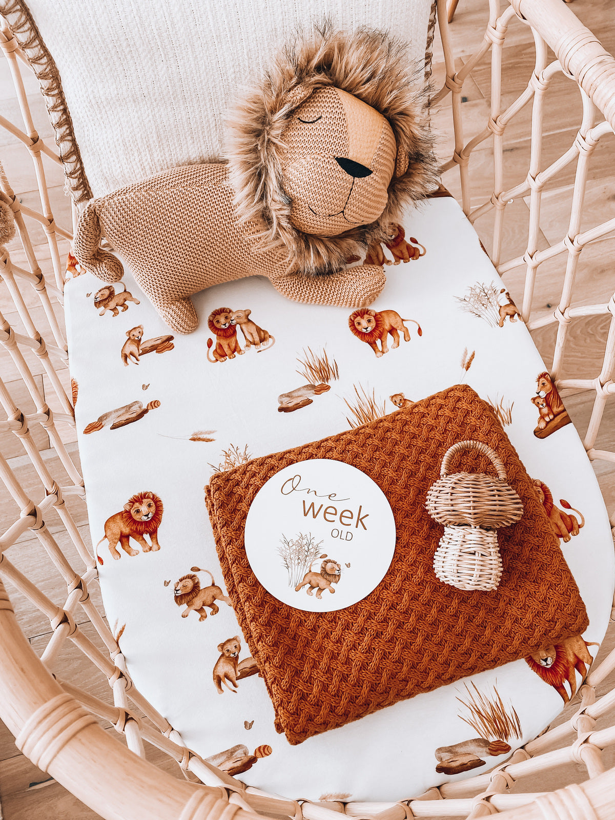 Snuggle Hunny Kids - Bassinet Sheet / Change Pad Cover - Lion