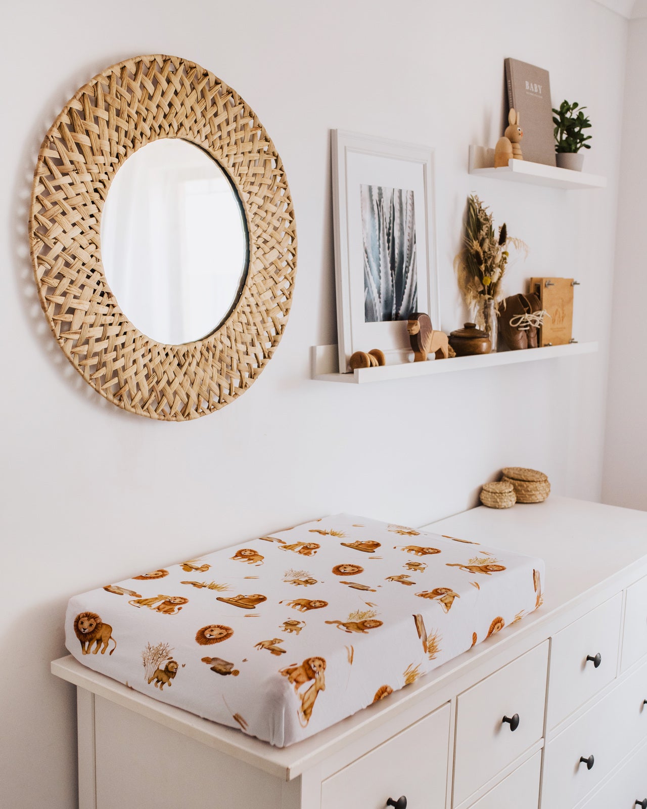 Snuggle Hunny Kids - Bassinet Sheet / Change Pad Cover - Lion