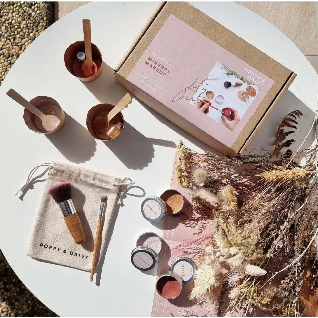 DIY Mineral Makeup Kit