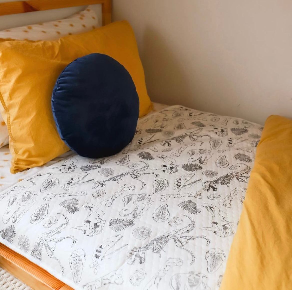 Round Cushion - Navy